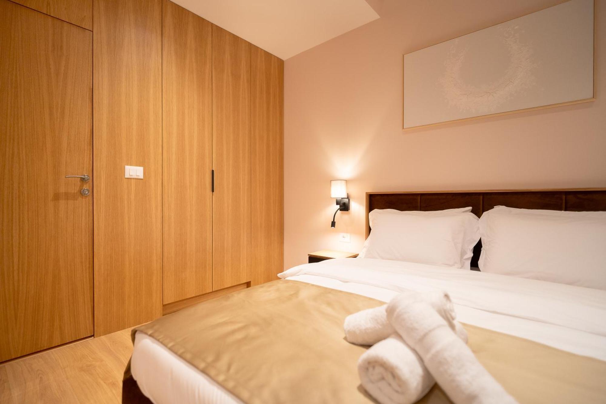 Hotel Boutique Jera ティラナ エクステリア 写真