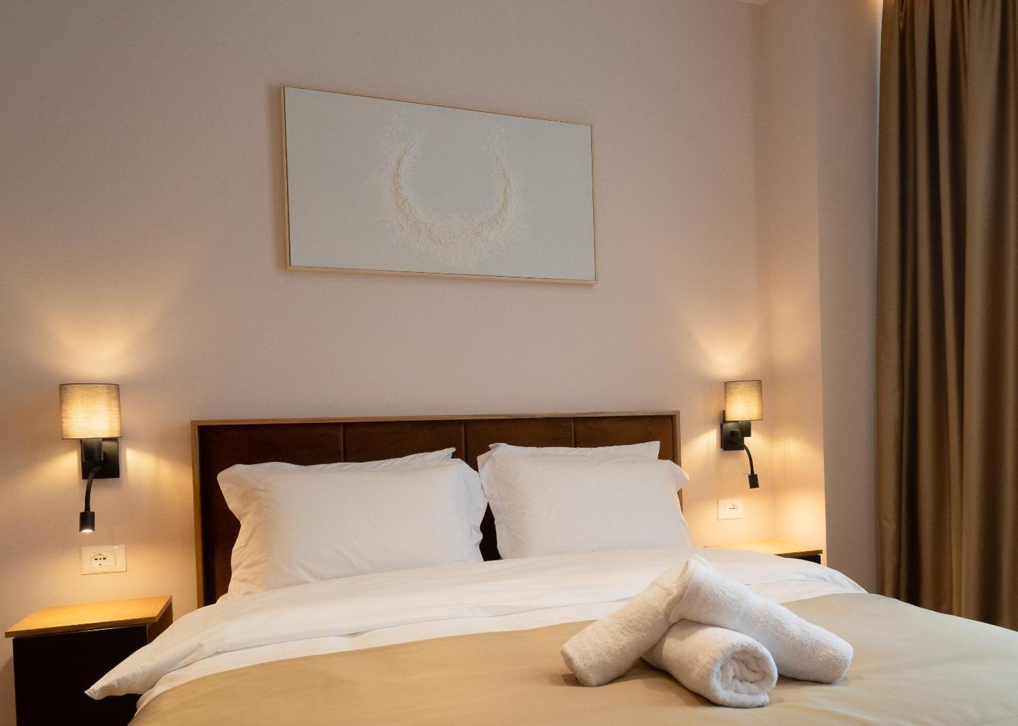 Hotel Boutique Jera ティラナ エクステリア 写真