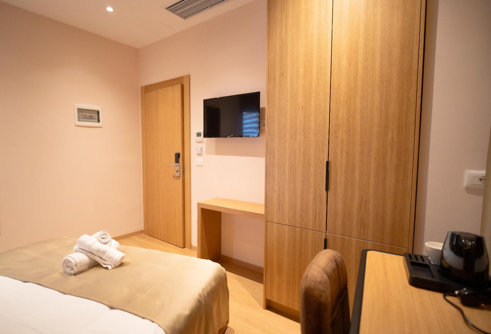 Hotel Boutique Jera ティラナ エクステリア 写真