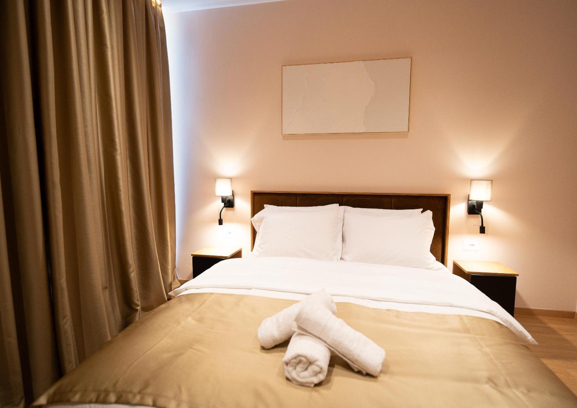 Hotel Boutique Jera ティラナ エクステリア 写真