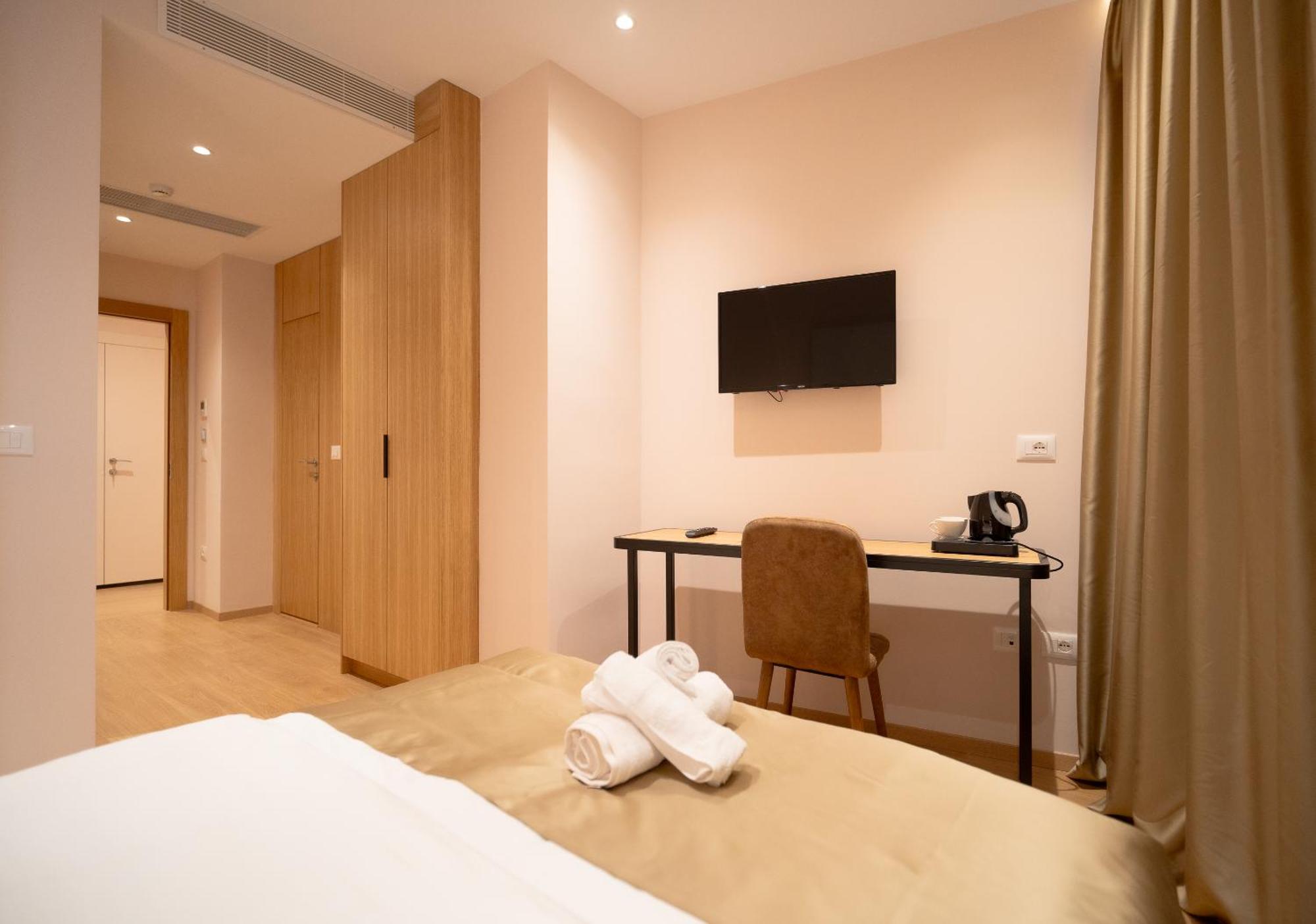 Hotel Boutique Jera ティラナ エクステリア 写真