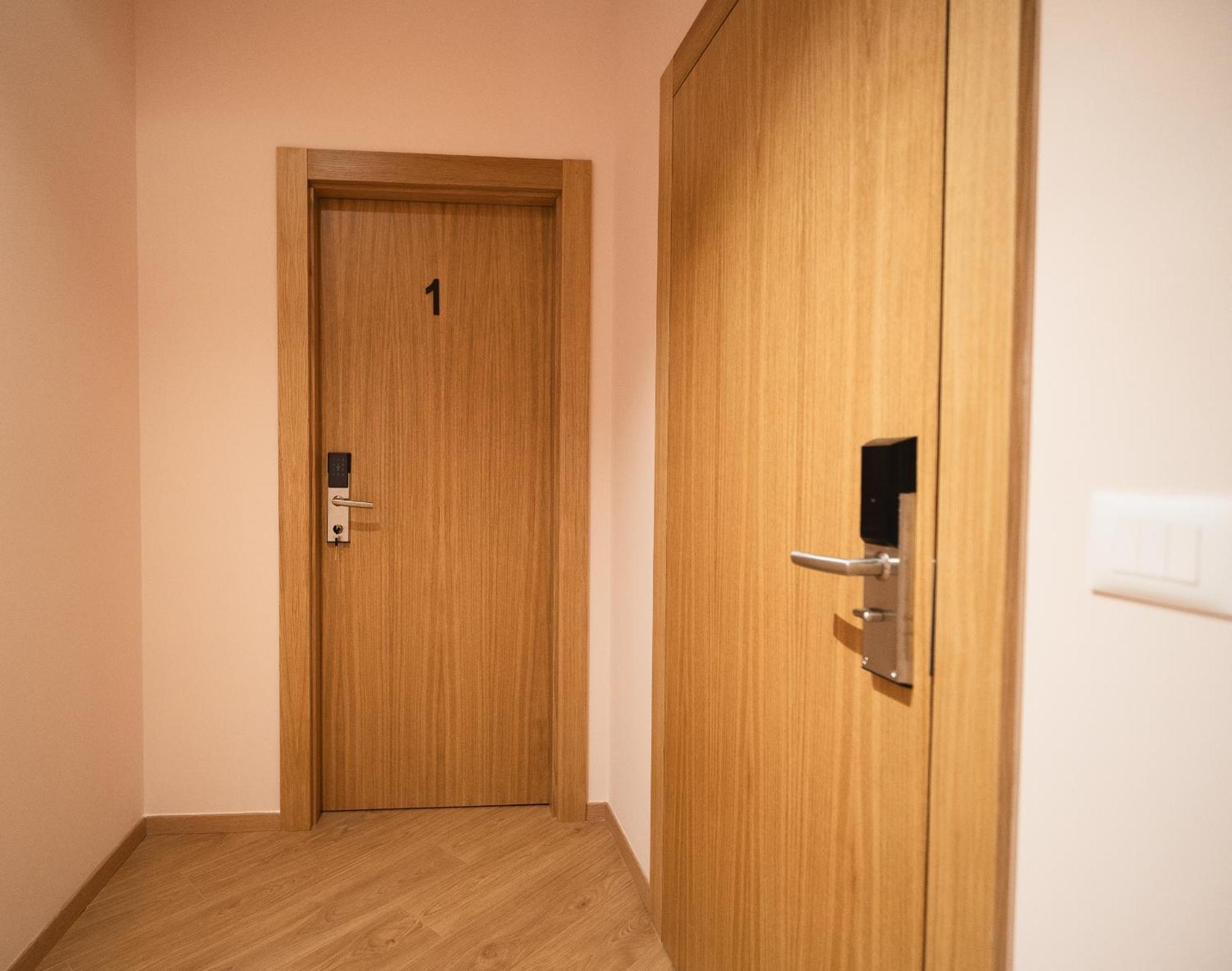 Hotel Boutique Jera ティラナ エクステリア 写真